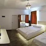 Limon Ξενοδοχείο 2*